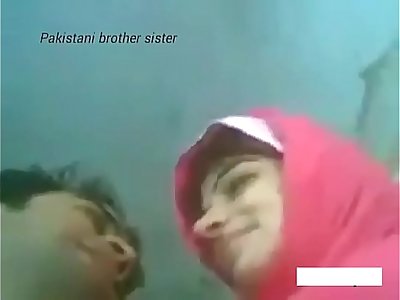 Real brother and sista home alone// Watch Utter 9 min video at http://wetx.pw/sisfucker